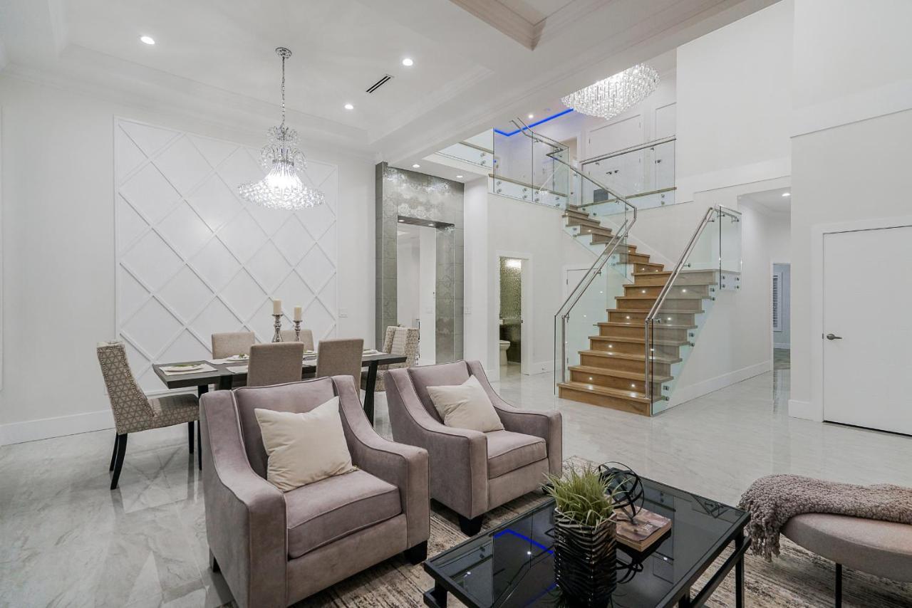 Sun Suite เซอร์รีย์ ภายนอก รูปภาพ