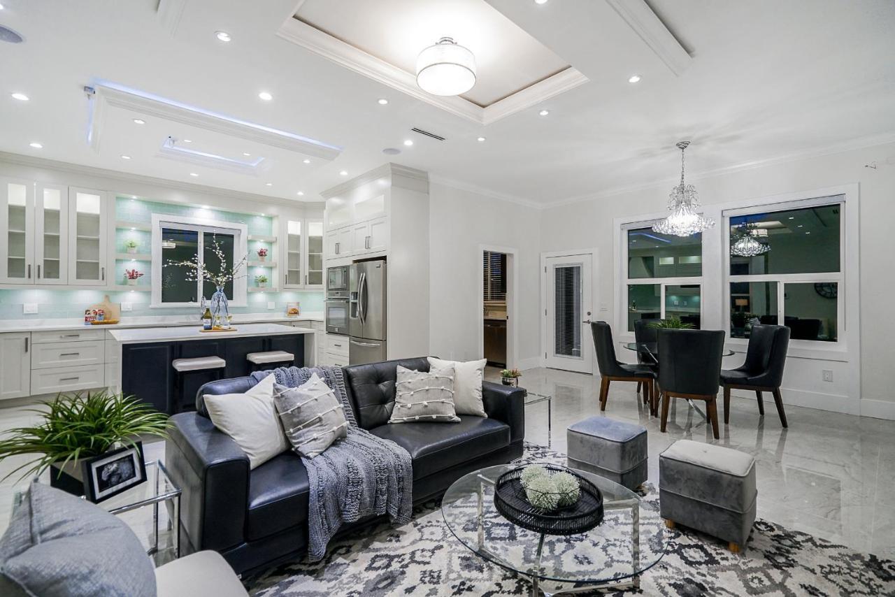 Sun Suite เซอร์รีย์ ภายนอก รูปภาพ